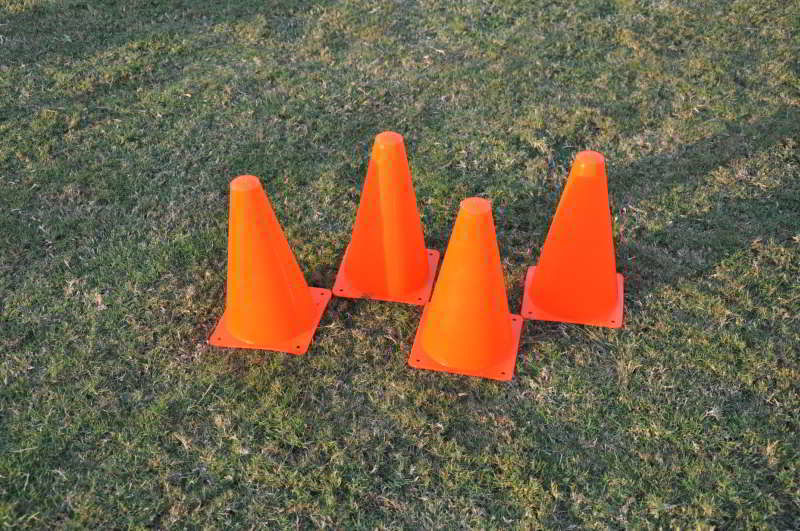 Set 4 cônes de délimitation 23 cm pas cher - Plots sport